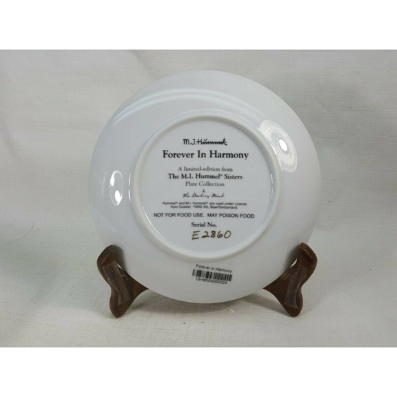 M.J. Hummel Forever In Harmony Sisters Plate Collection Danbury Mint CDB39 - Picture 4 of 6
